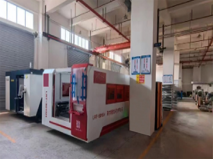 機(jī)加工車間